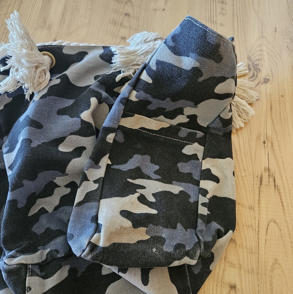 Malirona Women's Tote Bag - Picture 6 of 10